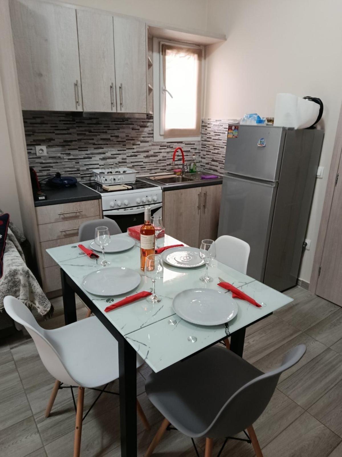 Alimos Apartments Афины Экстерьер фото